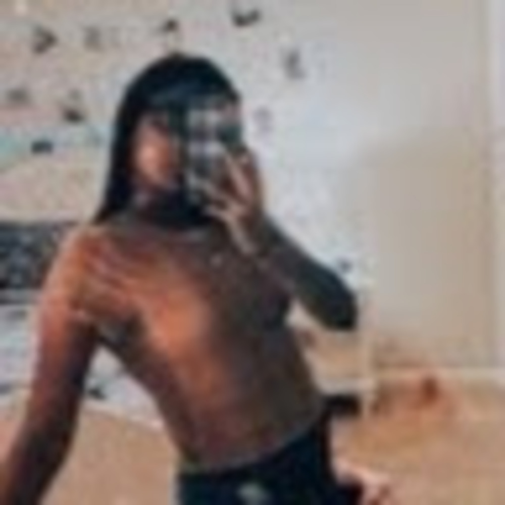 Meet your Posher, Ayza